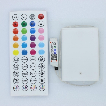   Контроллер RGB 44-кнопочный Bluetooth с батарейным отсек для ленты RGB 5V DC