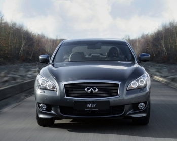   Ангельские глазки на Infiniti M 2010-2014